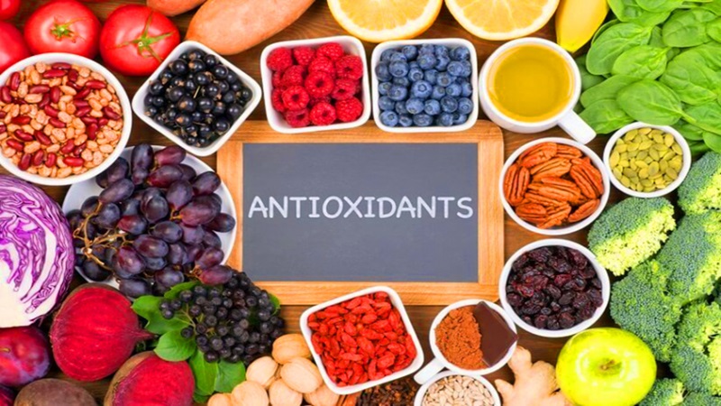 نقش آنتی‌اکسیدان‌ها در محافظت از مغز | کلینیک مغز و اعصاب اصفهان | کلینیک تخصصی مغز و اعصاب نورون