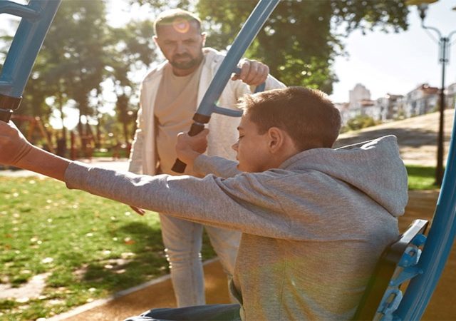 آسیب‌های مغزی ناشی از ورزش | کلینیک مغز و اعصاب اصفهان | کلینیک تخصصی مغز و اعصاب نورون