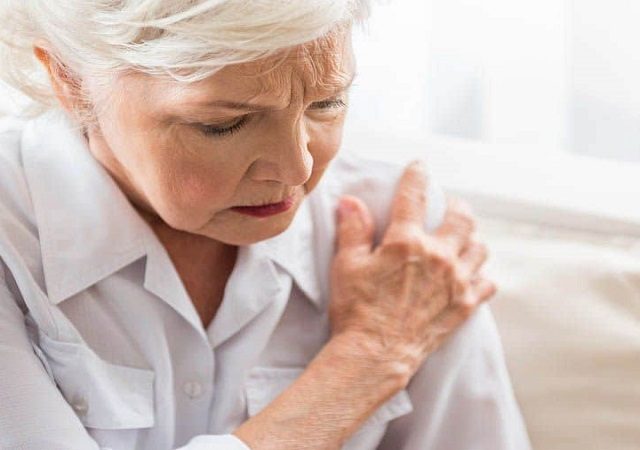 مدیریت درد مزمن | کلینیک مغز و اعصاب اصفهان | کلینیک تخصصی مغز و اعصاب نورون