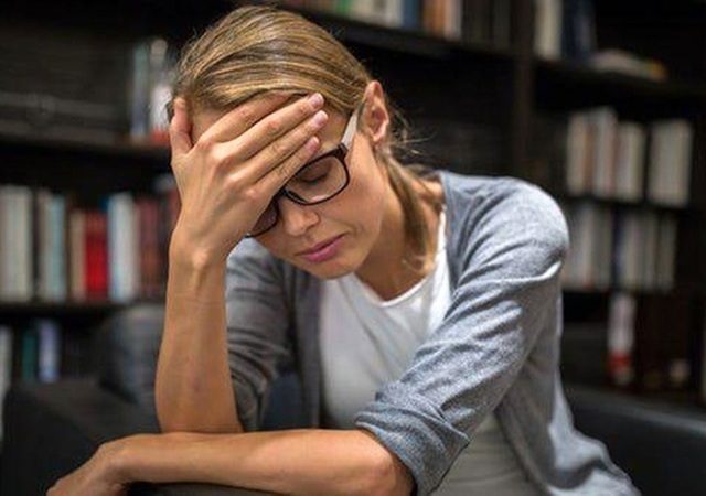 اختلالات اضطرابی و افسردگی | کلینیک مغز و اعصاب اصفهان | کلینیک تخصصی مغز و اعصاب نورون