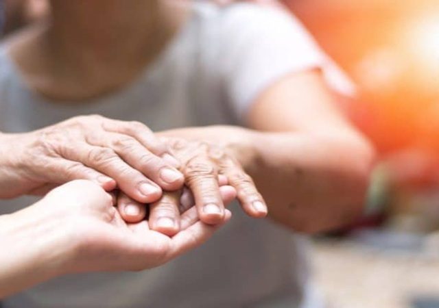 بیماری پارکینسون | کلینیک مغز و اعصاب اصفهان | کلینیک تخصصی مغز و اعصاب نورون