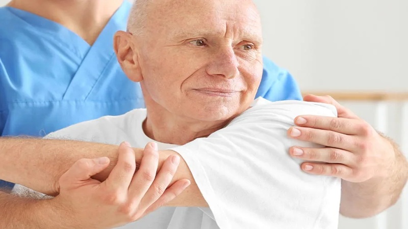 دکتر فرید همتی بروجنی | کلینیک مغز و اعصاب اصفهان | کلینیک تخصصی مغز و اعصاب نورون